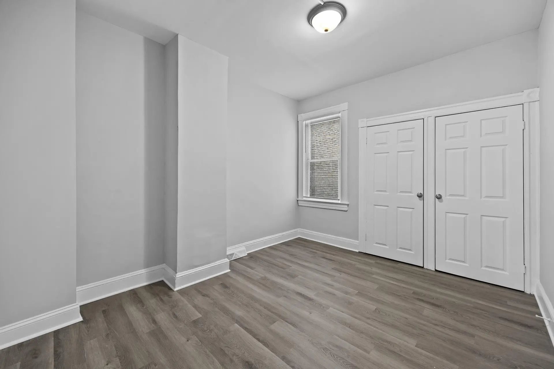 Building Photo - 1728 Ashburton St