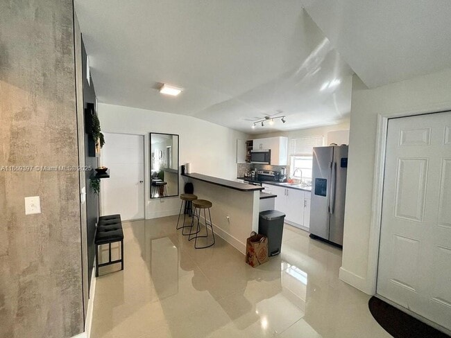 Building Photo - 3132 NW 43rd St