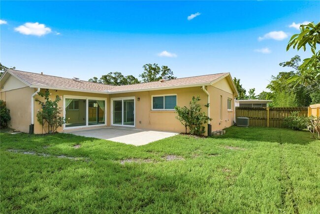 Building Photo - 2914 Cypress Green Dr