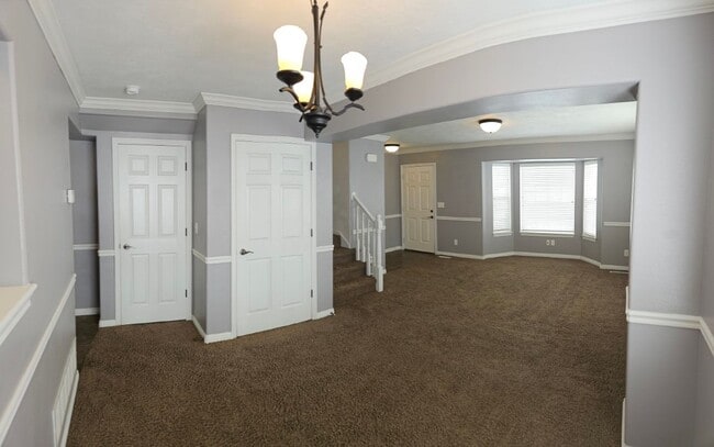 Building Photo - 3 bedroom Parkside Townhome!