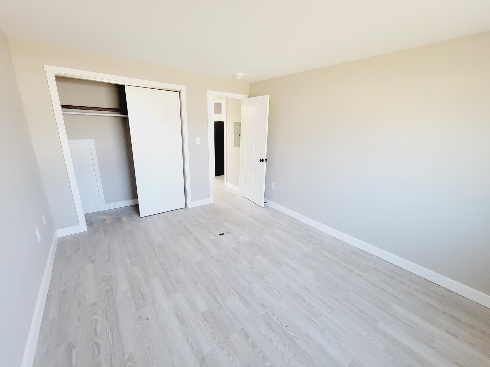 Building Photo - 41 Evergreene