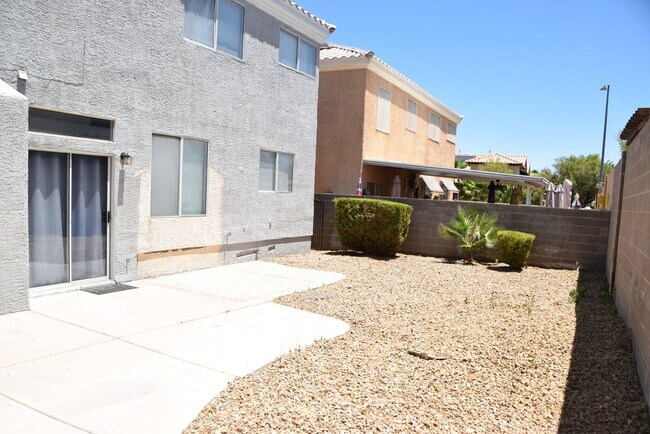 Building Photo - 7811 Howard Dade Ave