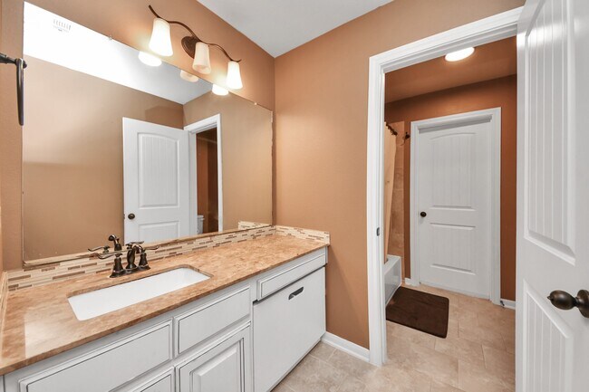 Building Photo - 2895 Ragusa Ln