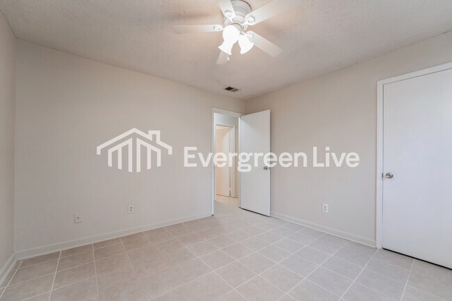 Building Photo - 5355 Bleckley Ct