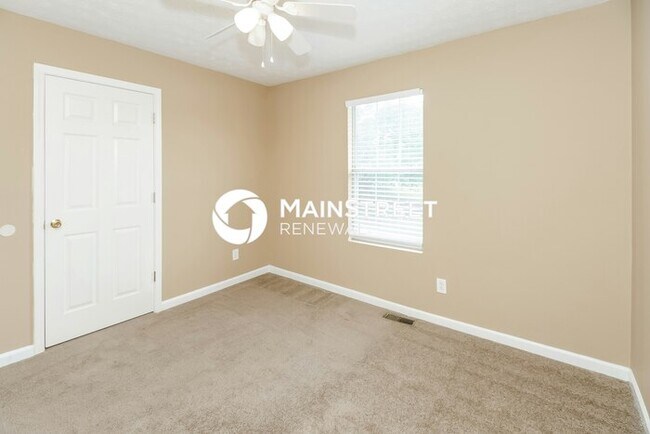 Building Photo - 3 Bedroom Pet-Friendly Home in Decatur, GA with Main Street Renewal
