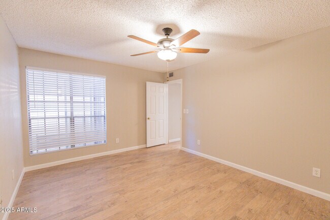 Building Photo - 2034 S Paseo Loma