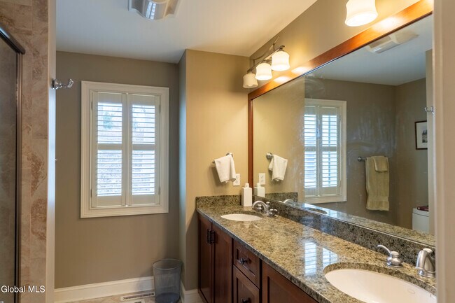 Building Photo - 164 High Rock Ave