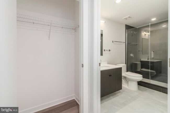 Building Photo - 3449 Scotts Ln