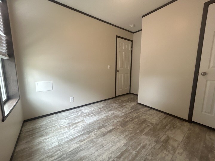 Building Photo - 11716 Cascade Cir