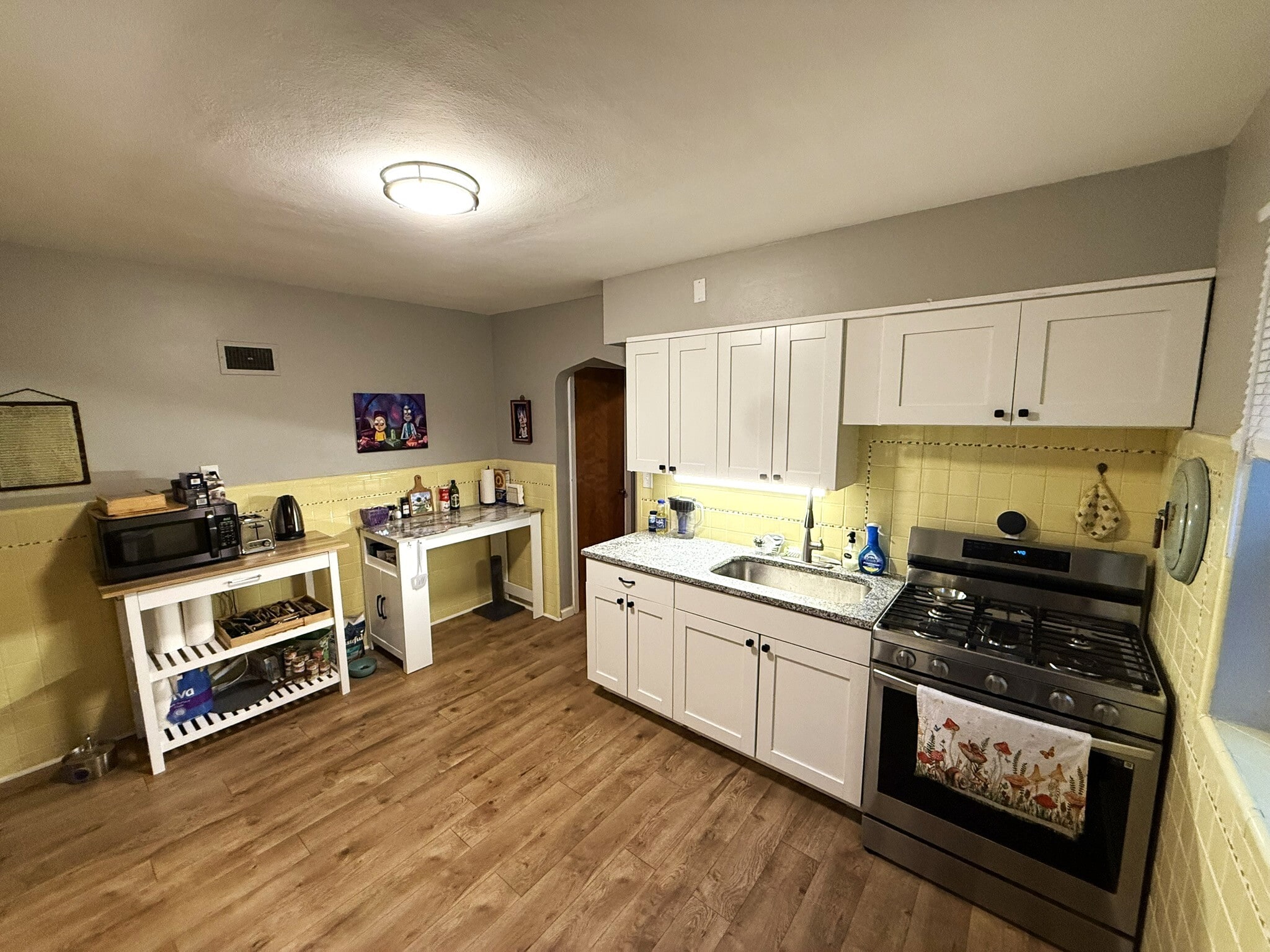 Building Photo - 4976 Oleatha Ave