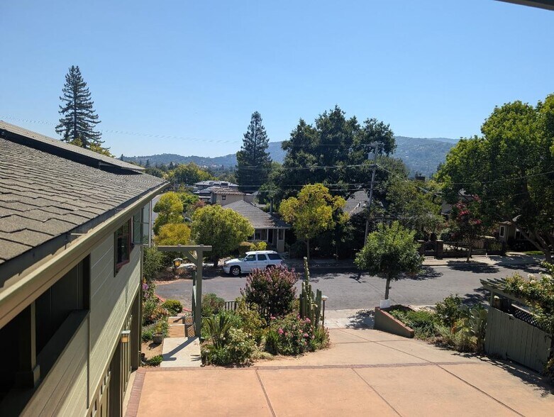 Building Photo - 529 San Benito Ave