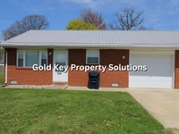 Building Photo - 818-820 Cossack Dr