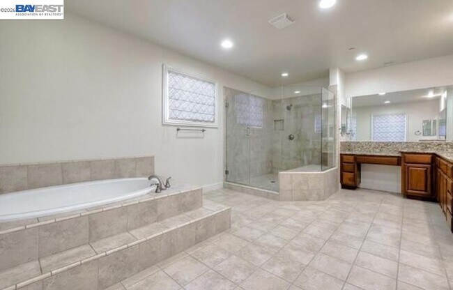 Building Photo - 1111 Hawkshead Cir