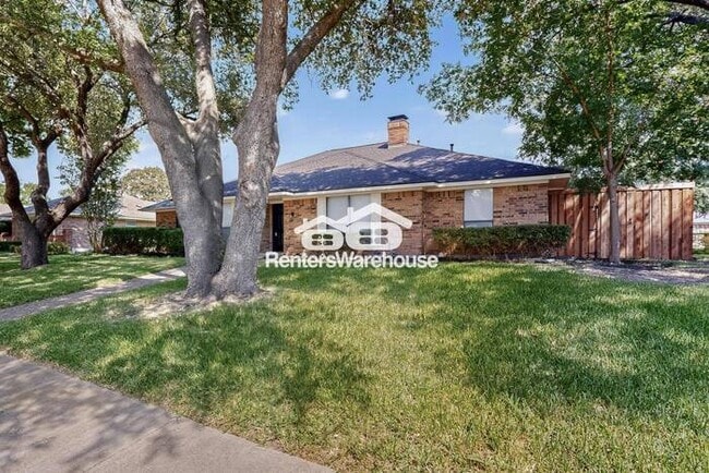 Building Photo - Completely Refreshed Plano Home Ready for ...
