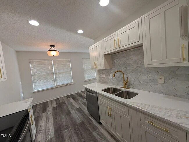 Building Photo - Earn Wealth While Leasing - Like a Homeowner - Lease to Own