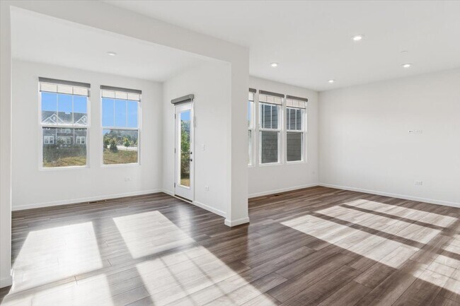 Building Photo - 2206 Weatherbee Ln
