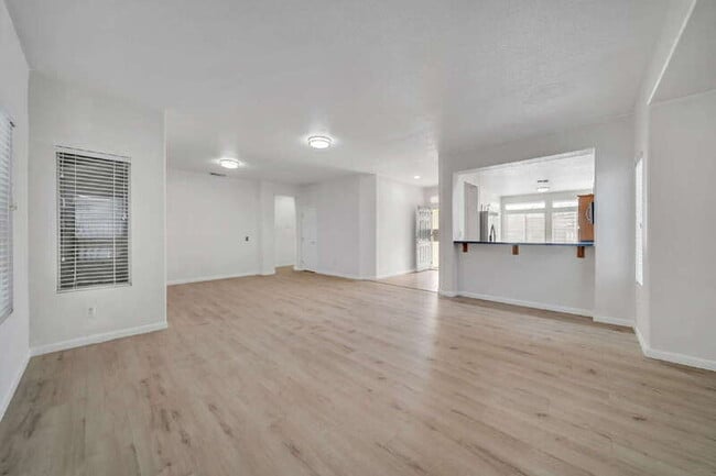 Building Photo - 9326 Lembert Dome Cir