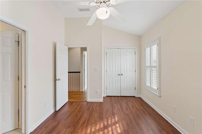 Building Photo - 610 Vinings Estates Dr SE