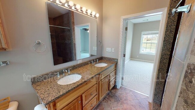 Building Photo - 33 Chapel Hill Church Rd