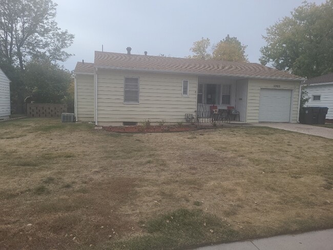 Building Photo - 2985 Kelley Dr