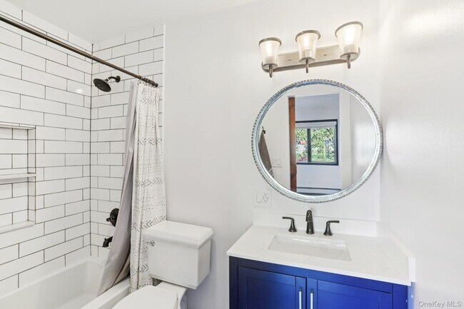 Building Photo - 6 Pheasant Walk