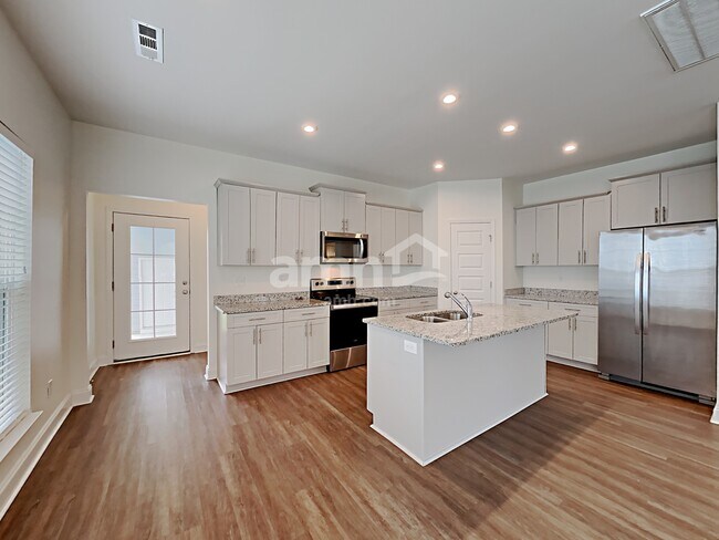 Building Photo - 5224 Tupelo St