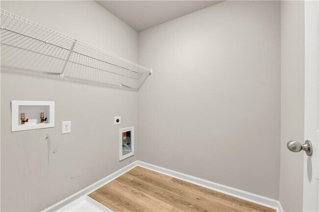 Building Photo - 1486 Fern Ridge Ln