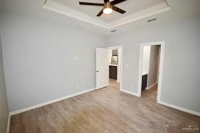 Building Photo - 1412 S Iris St