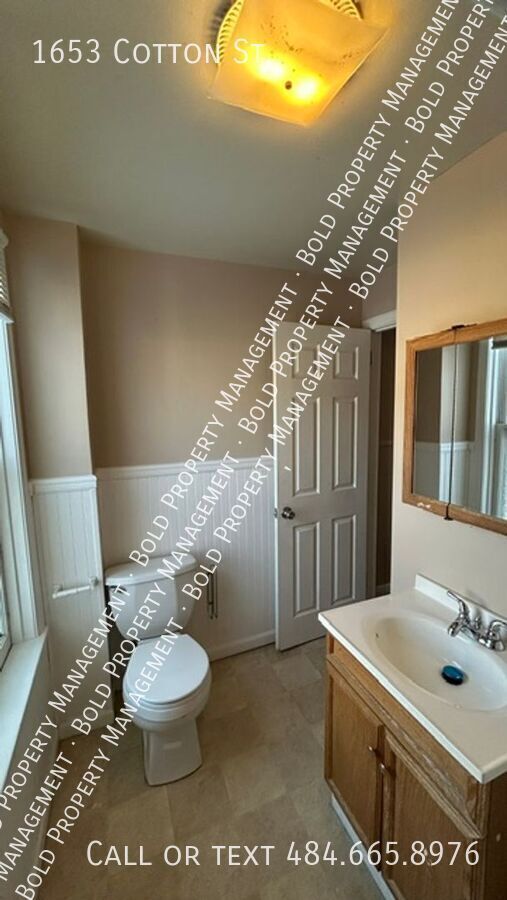 Building Photo - 1653 Cotton St