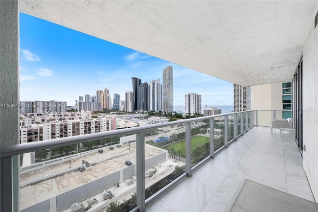 Building Photo - 300 Sunny Isles Blvd