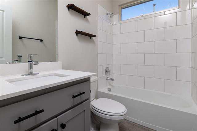 Building Photo - 2212 Gill Star Dr