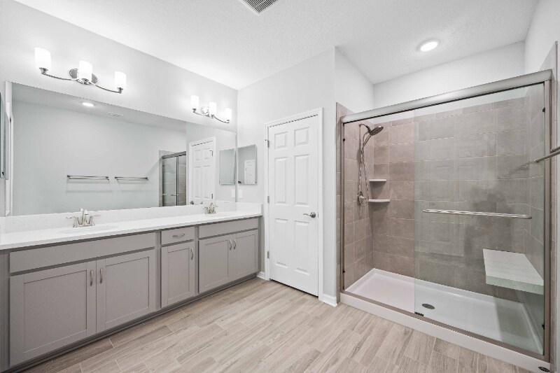 Building Photo - 3040 Via Sienna Cir