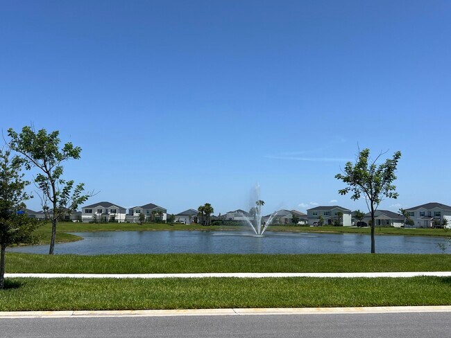 Building Photo - 12226 SW Roma Cir
