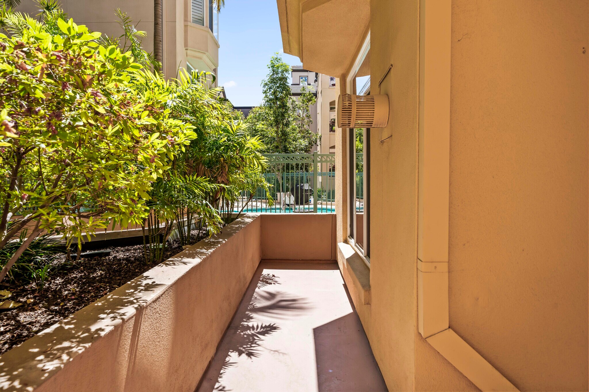 Building Photo - 2400 5Th Ave