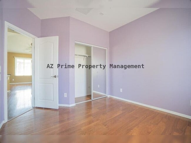 Building Photo - 5616 S 21st Pl