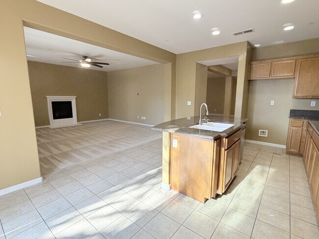 Building Photo - 2366 Delgado Pl