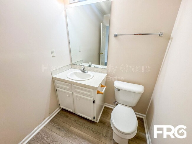 Building Photo - 3908 Sterling Pointe Dr