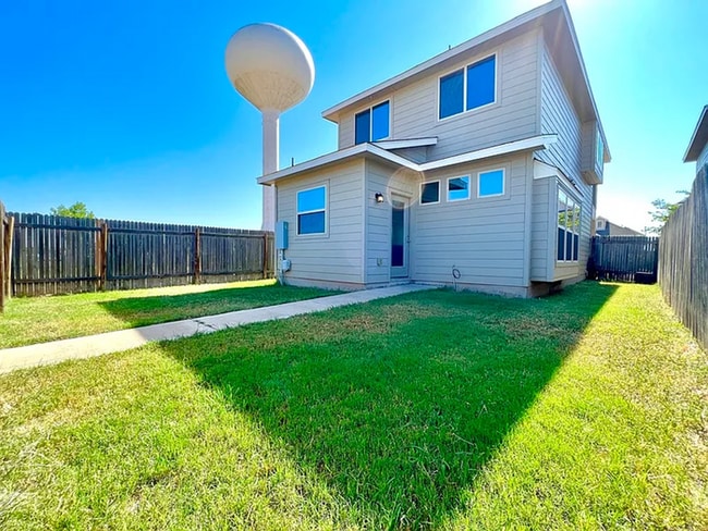 Building Photo - Beautiful 3BR, 2BA Home in Austin – Balcony & Modern Kitchen Appliances!