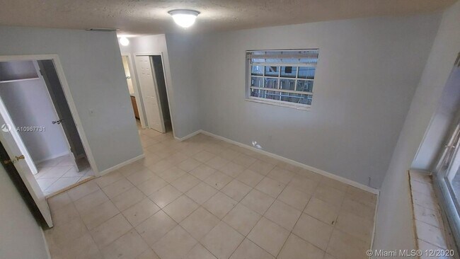 Building Photo - 8360 NW 25th Ct