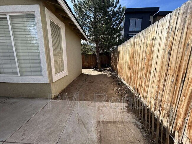 Building Photo - 3871 Warren Way
