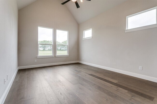 Building Photo - 709 Lexington Ln