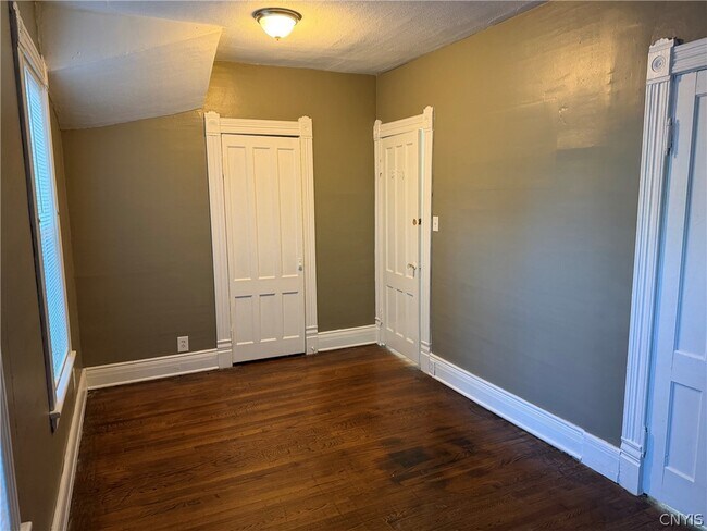Building Photo - 169 Mayar St
