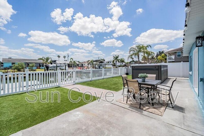 Building Photo - 13806 San Juan Ave