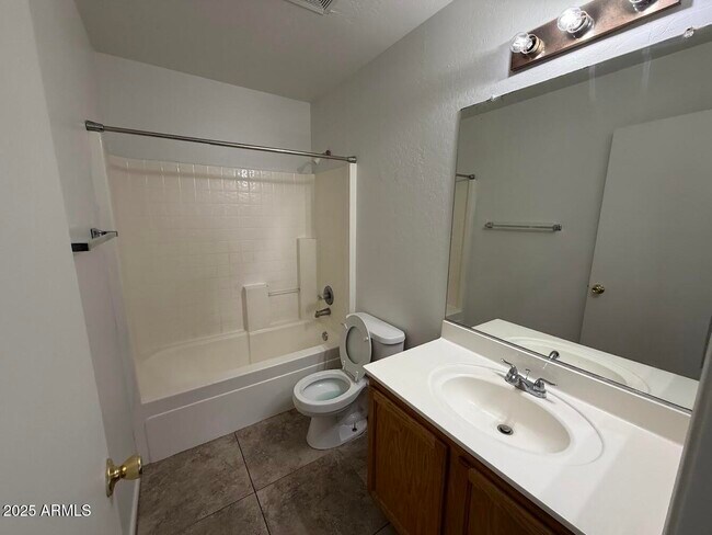 Building Photo - 4408 N 111th Ln