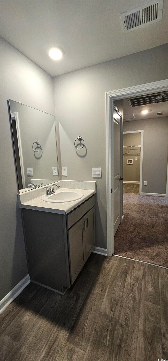 Building Photo - 621 Talisman Trail
