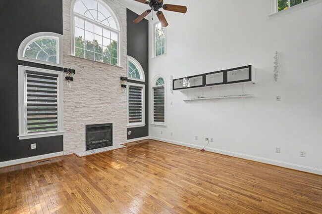 Building Photo - Luxury 5 Bedroom Home with Private Pool in Glen Allen – $4,500/mo