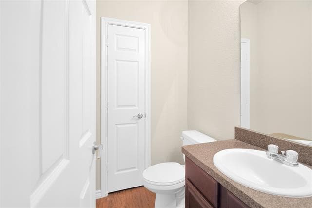 Building Photo - 5416 Del Rey Dr