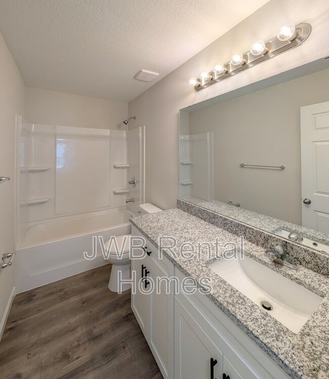 Building Photo - 1292 Pangola Dr