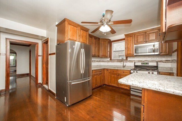 Building Photo - 4305 W Wrightwood Ave
