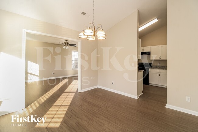 Building Photo - 4705 Meadowcroft Rd